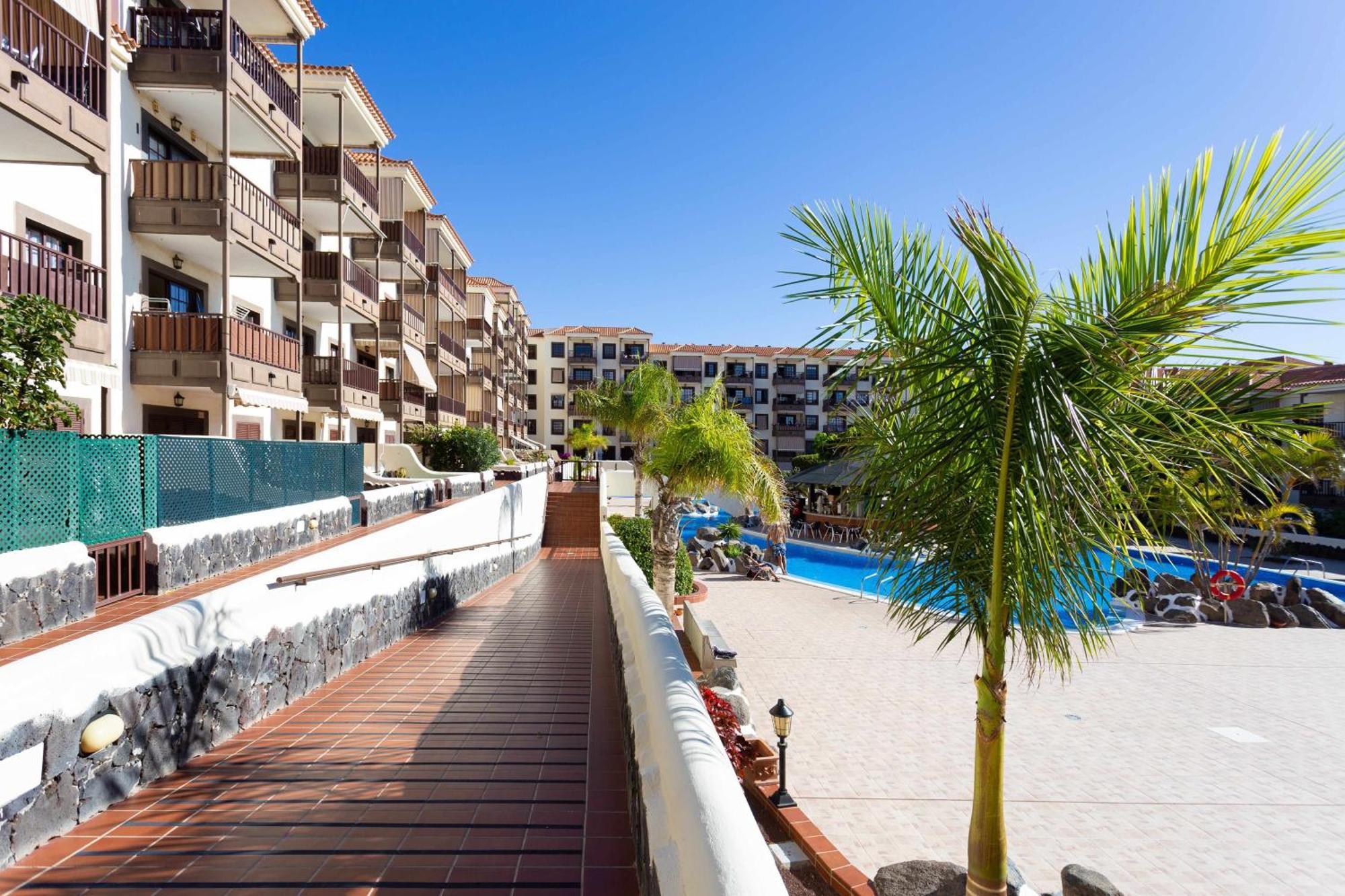 Agradable Piso Con Piscina & Playa Terraza Y Wifi Apartment Costa Del Silencio Exterior photo
